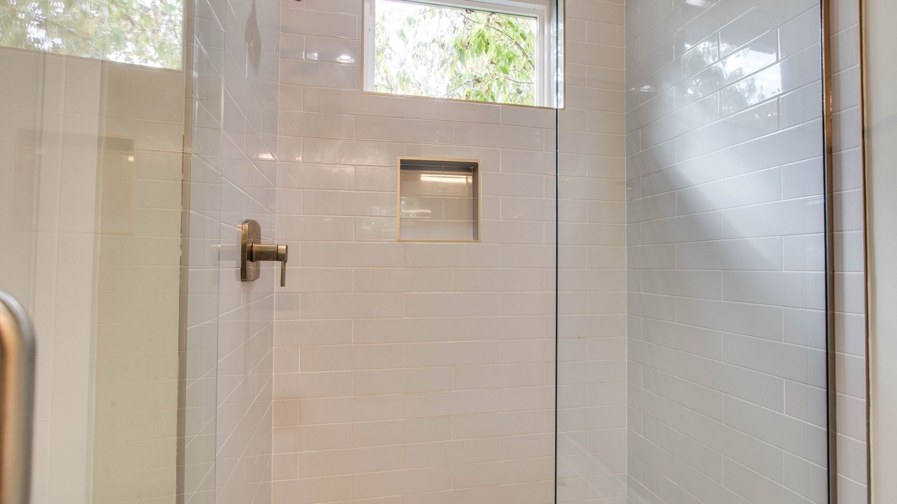 Photo of Bathroom in Hadley - Washington