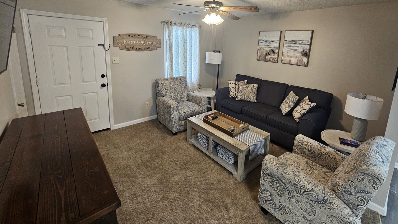 Photo of Livingroom in Ellendale