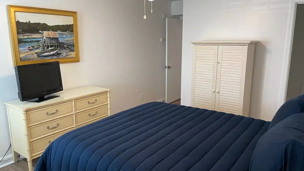 Photo of Bedroom in Morehead City