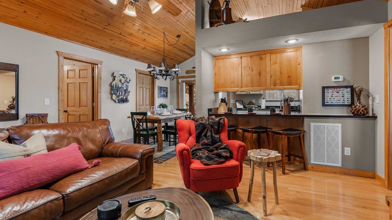 Photo of Livingroom in Reeds Spring