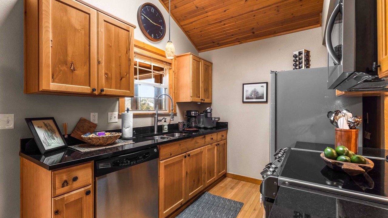 Photo of Kitchen in Reeds Spring