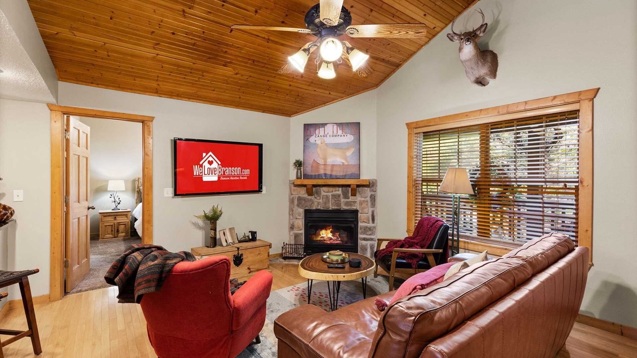 Photo of Livingroom in Reeds Spring