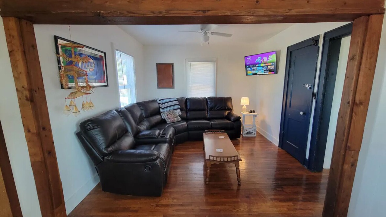 Photo of Livingroom in Dodge City