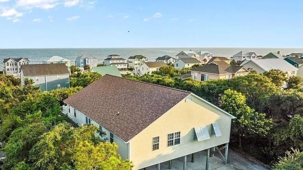 Photo of Others in Emerald Isle