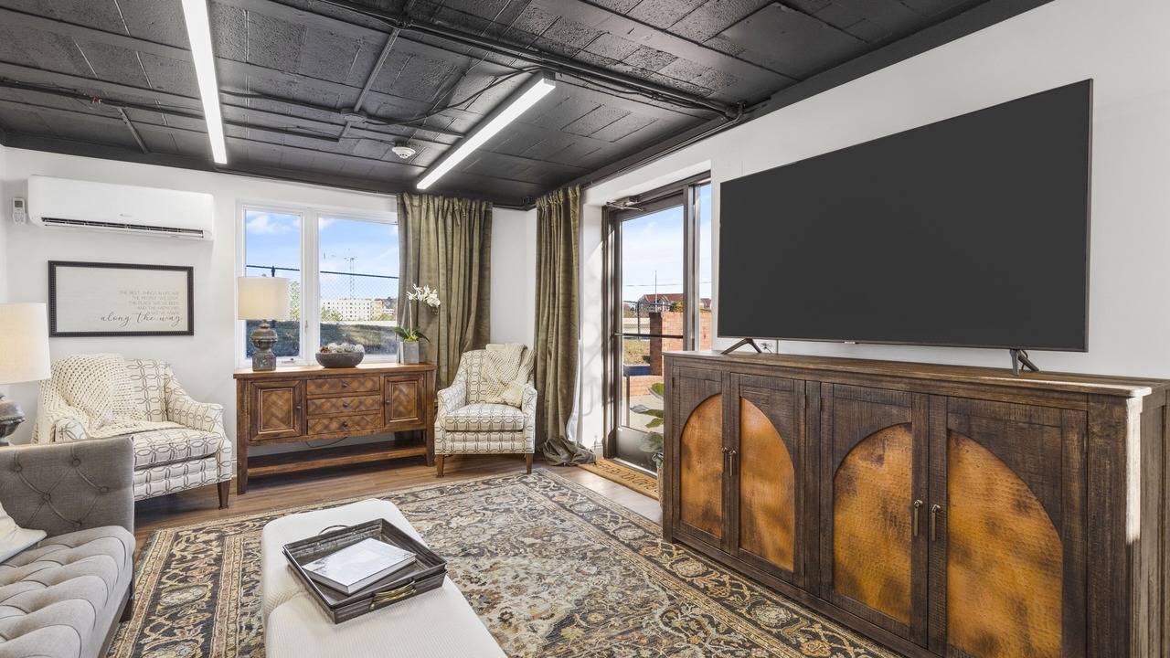Photo of Livingroom in Downtown Knoxville