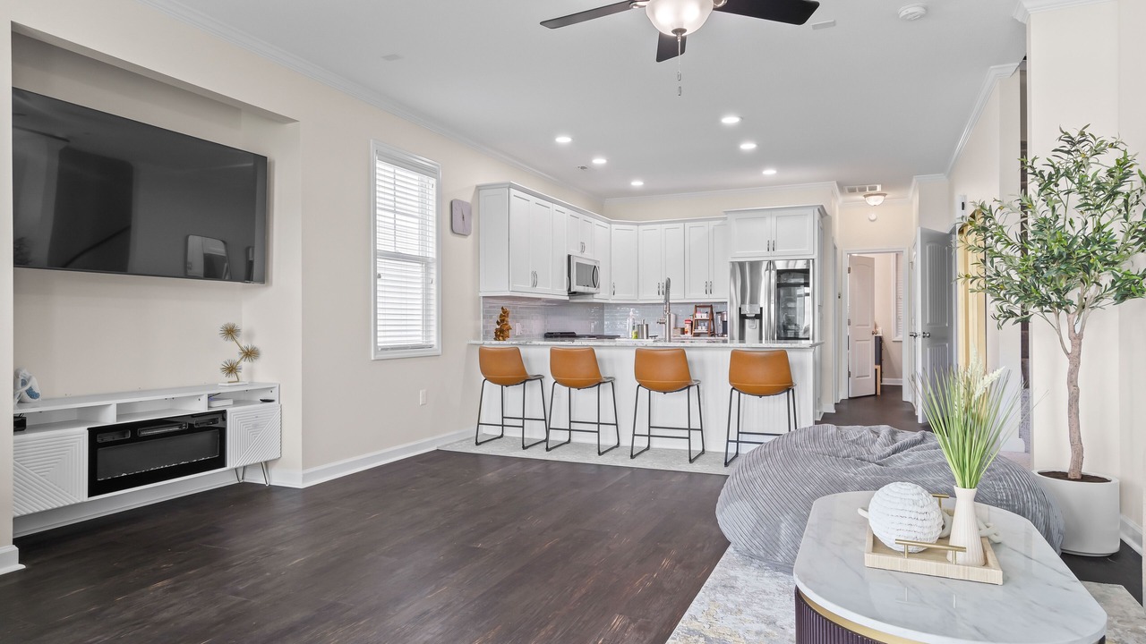 Photo of Livingroom in Jacksonville