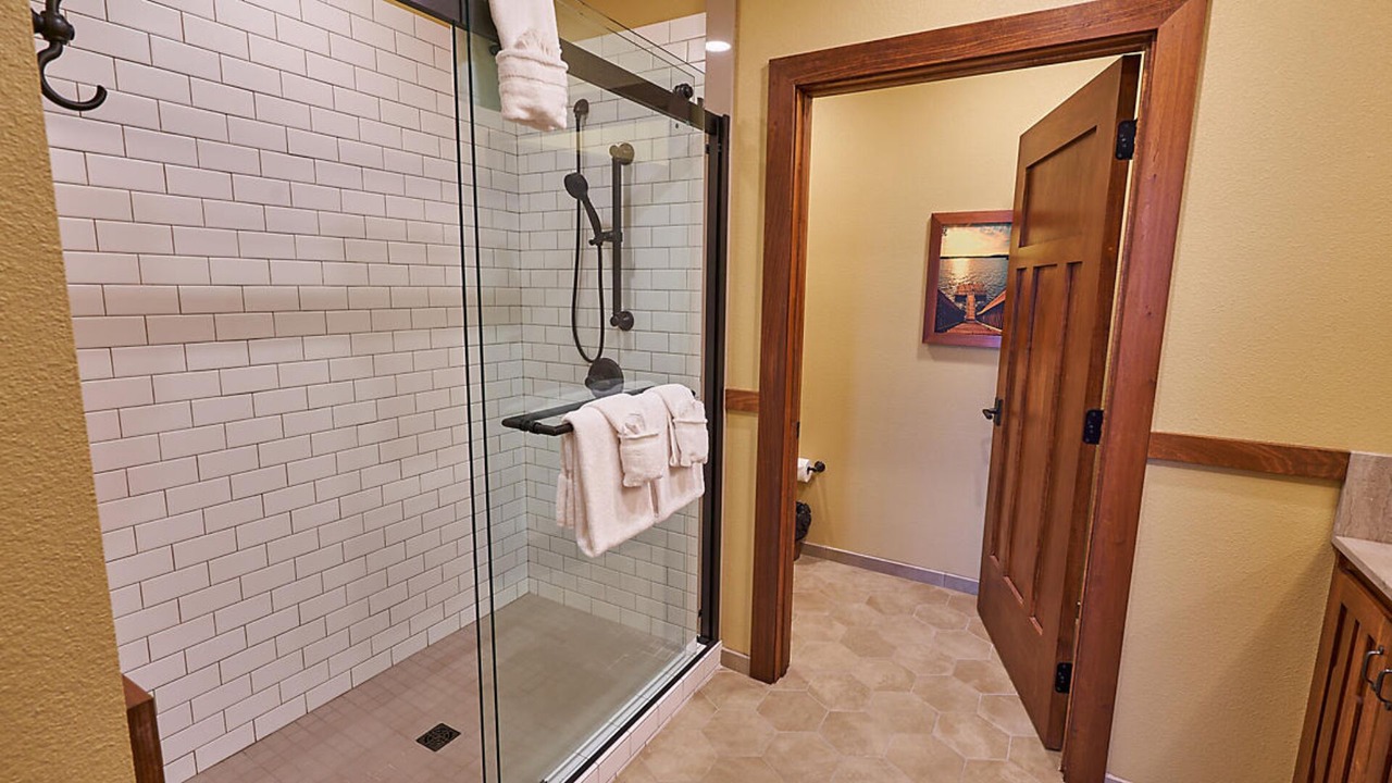 Photo of Bathroom in Ridgedale