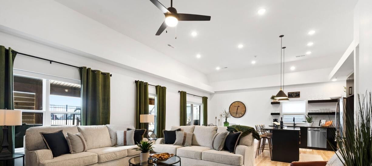 Photo of Livingroom in Hollister
