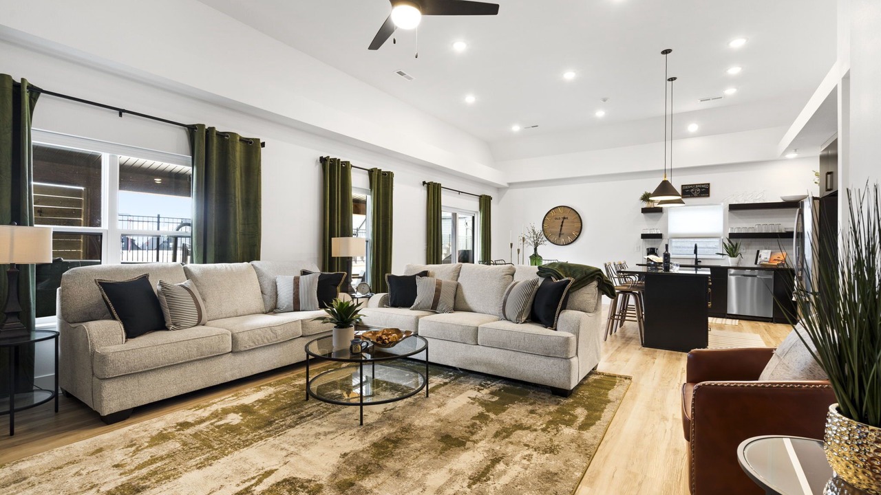 Photo of Livingroom in Hollister