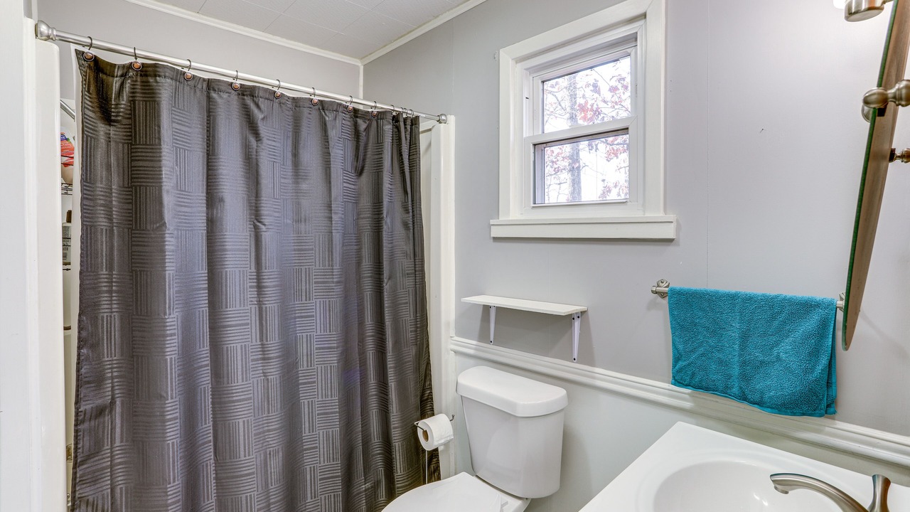 Photo of Bathroom in Highland