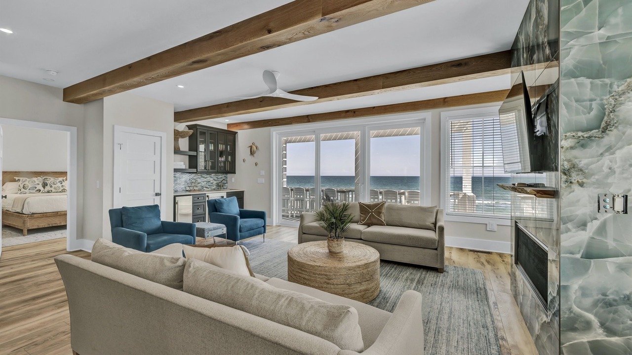 Photo of Livingroom in Surf City