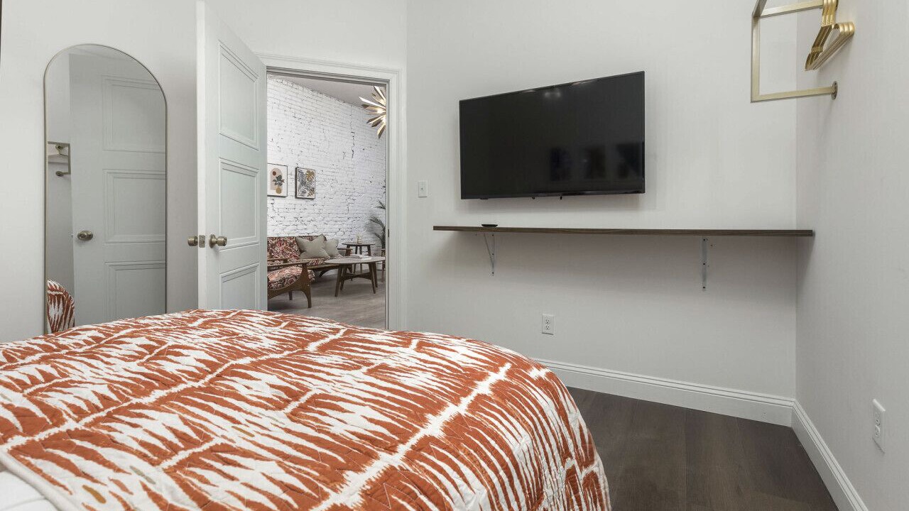 Photo of Bedroom in Downtown Louisville