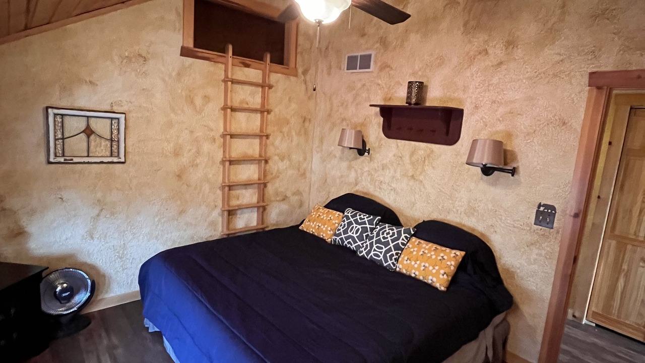 Photo of Bedroom in Shell Knob