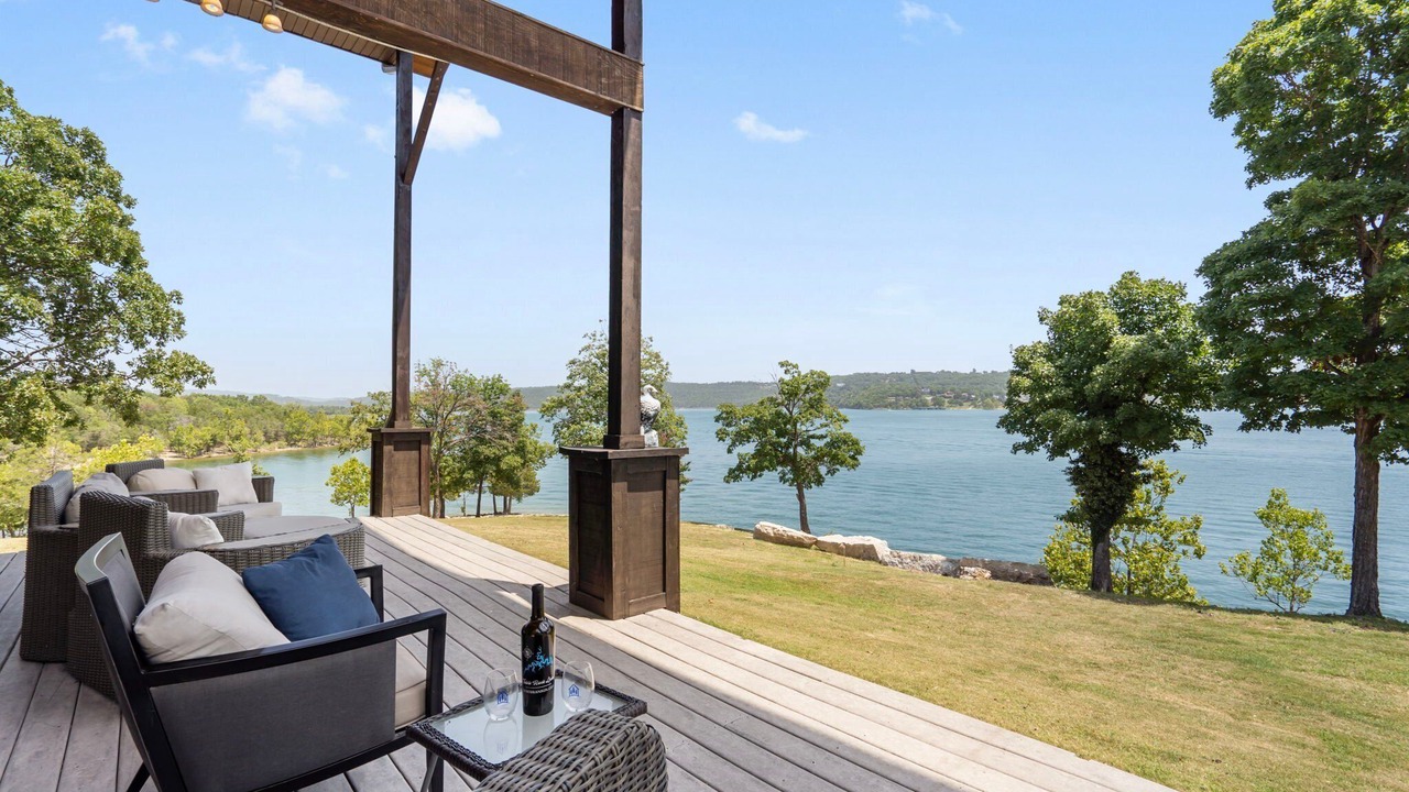 Photo of Patio Balcony in Lampe
