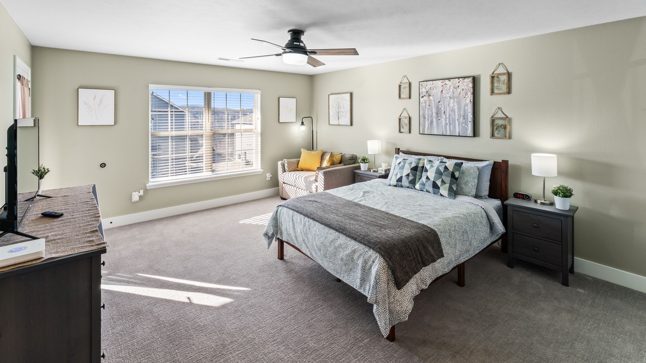 Photo of Bedroom in Branson West