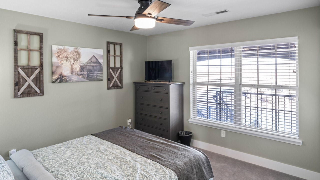 Photo of Bedroom in Branson West