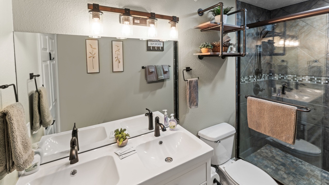 Photo of Bathroom in Branson West