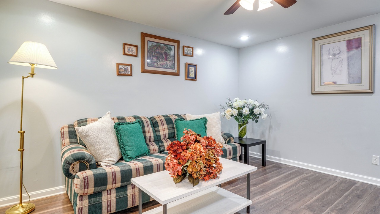 Photo of Livingroom in Jeffersonville