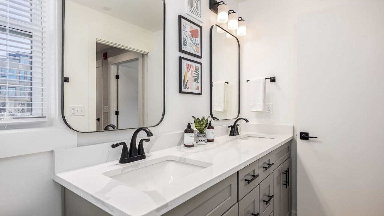 Photo of Bathroom in Hillsboro Village