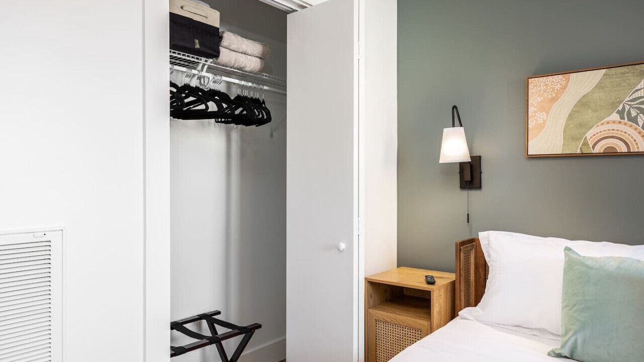 Photo of Bedroom in Hillsboro Village