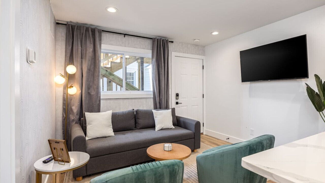 Photo of Bedroom in Hillsboro Village