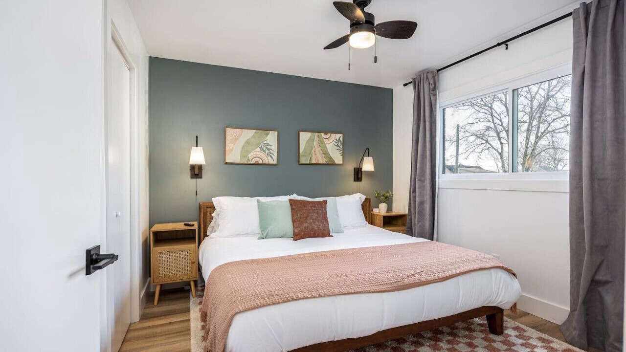 Photo of Bedroom in Hillsboro Village