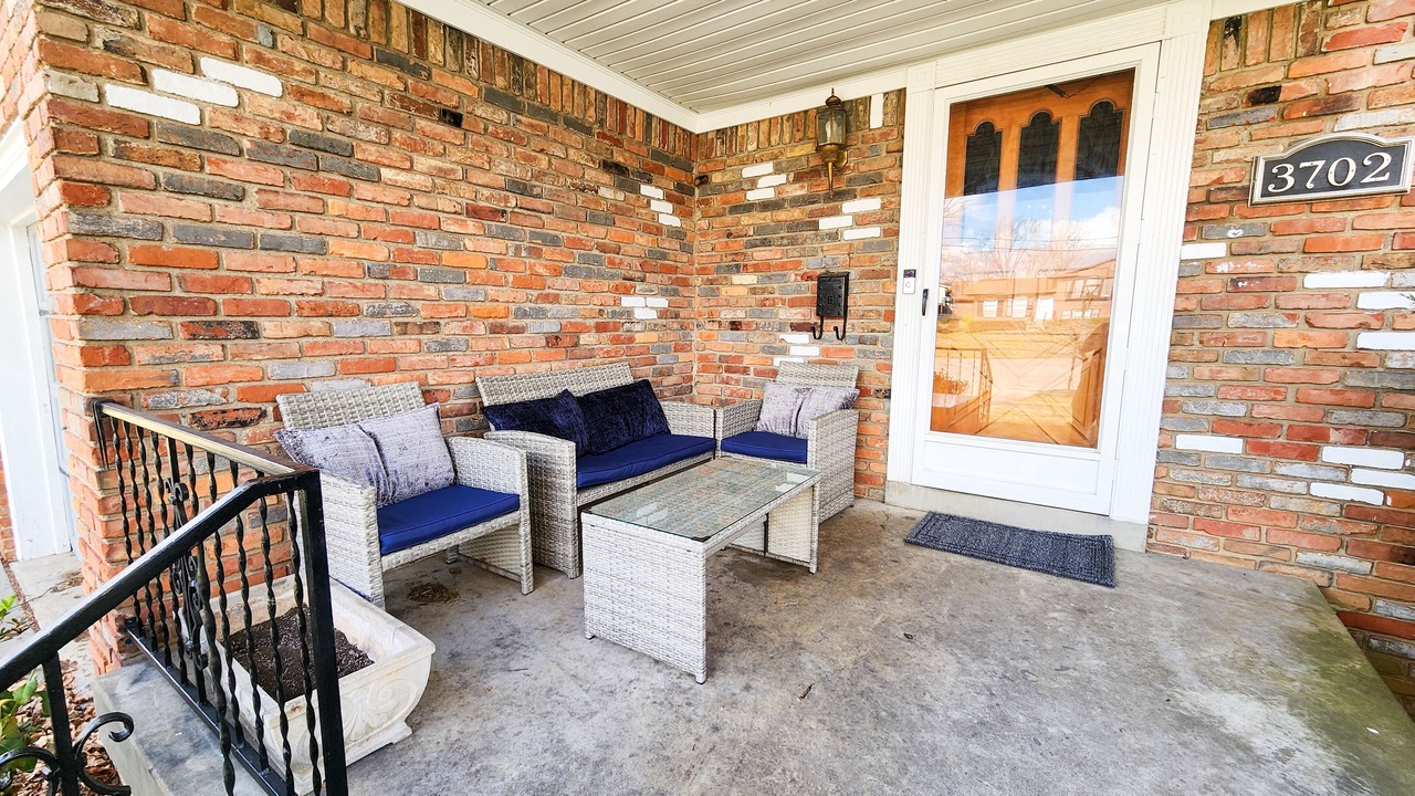 Photo of Patio Balcony in Klondike