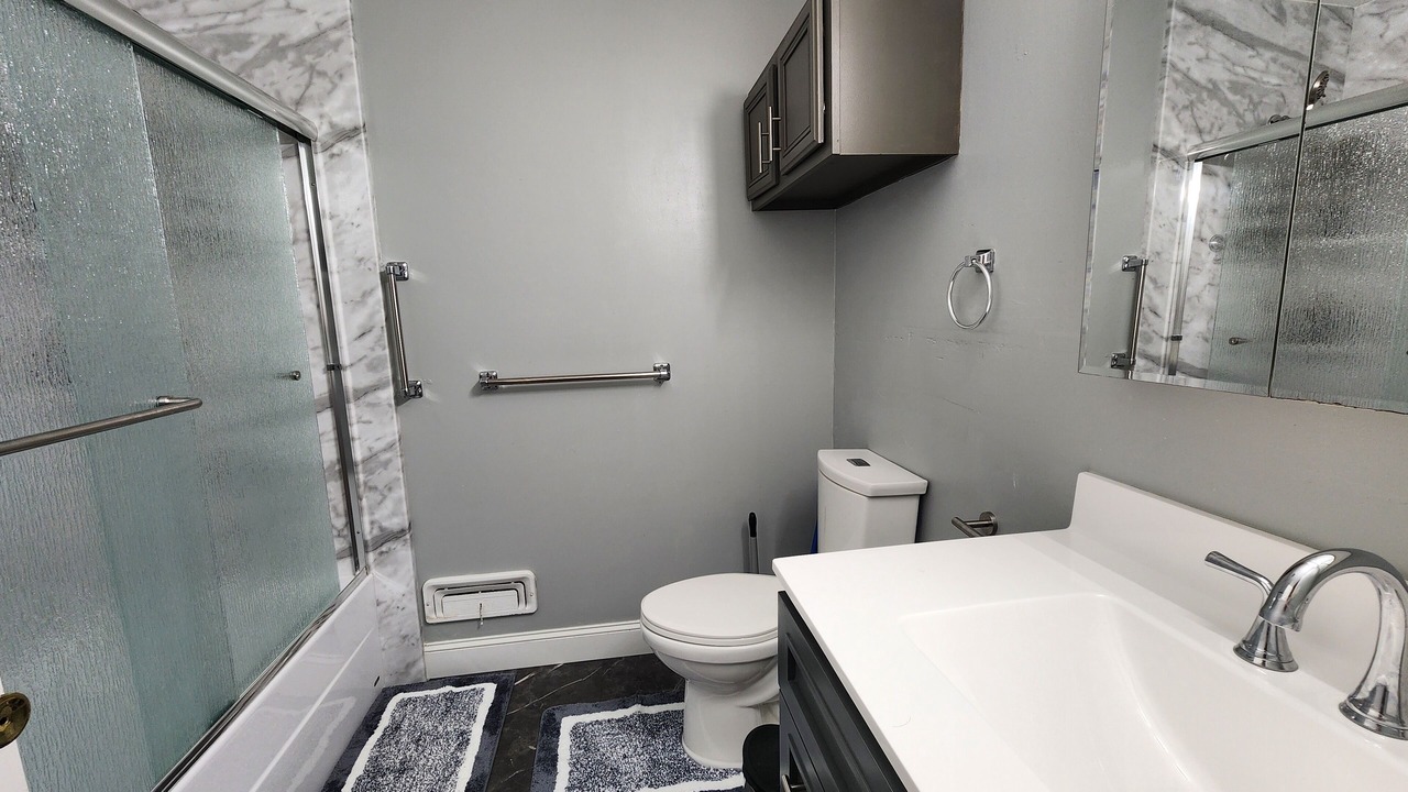 Photo of Bathroom in Klondike