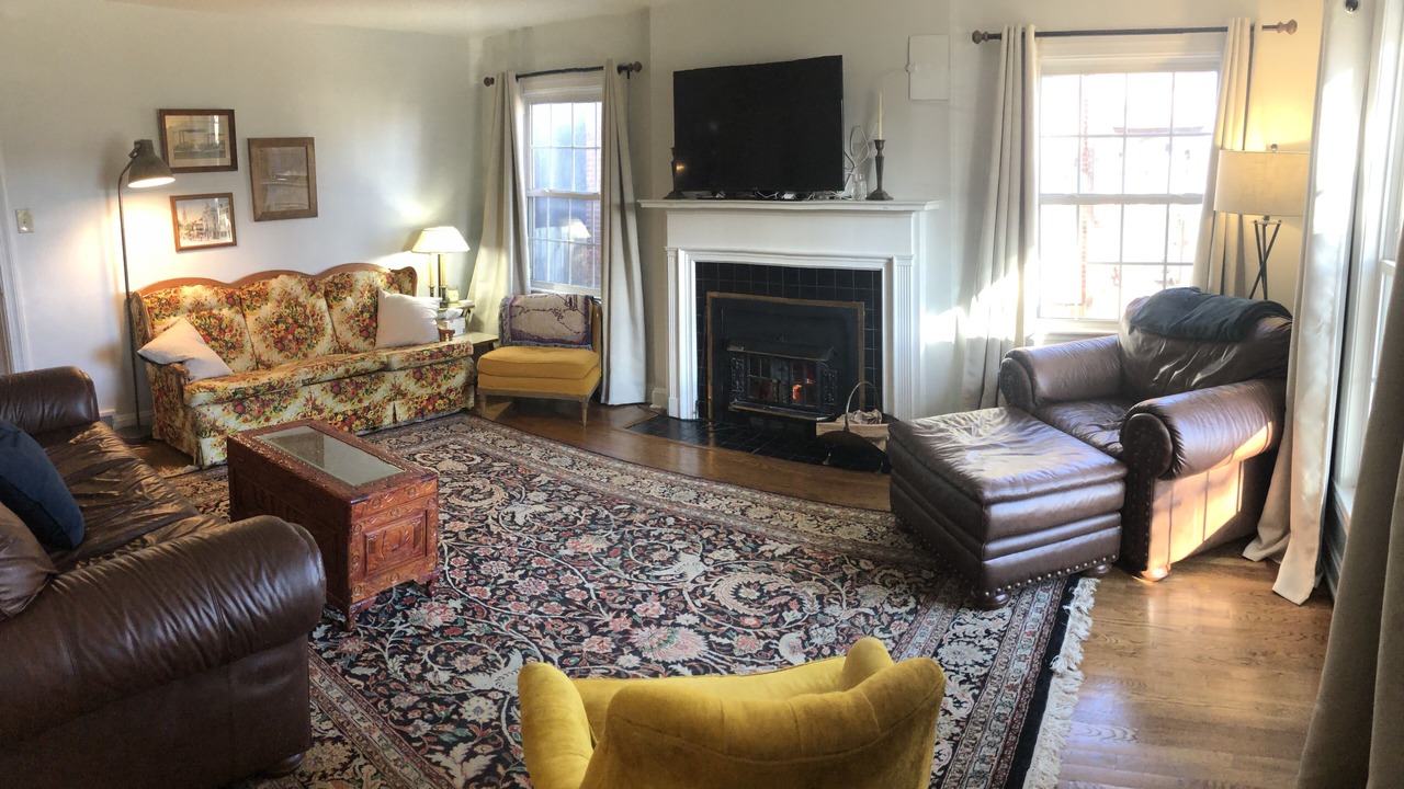 Photo of Livingroom in Beechmont