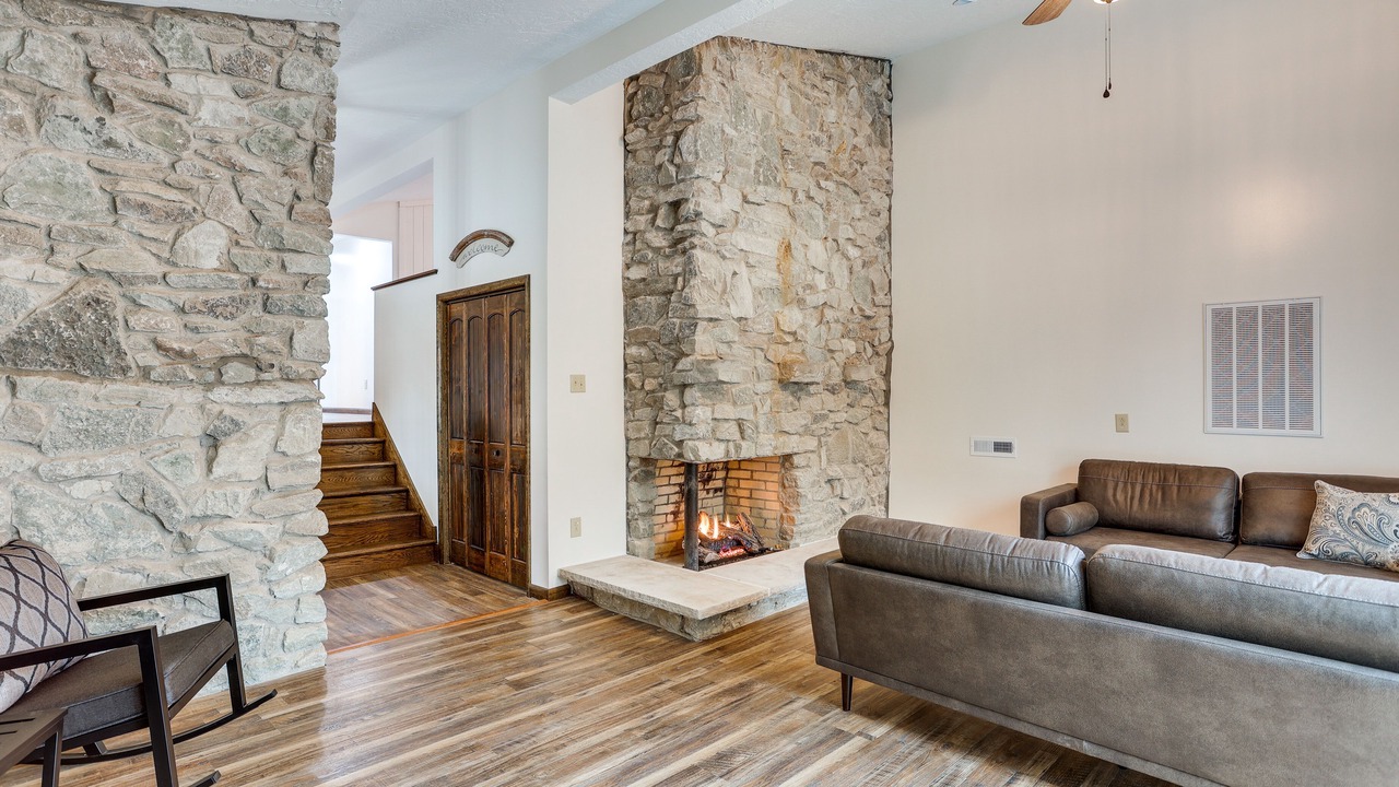 Photo of Livingroom in Sugar Tree