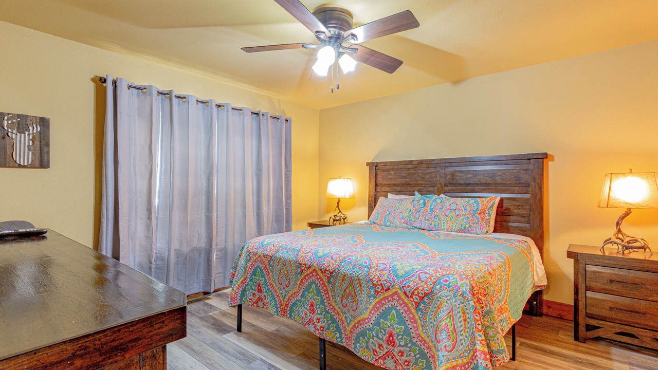 Photo of Bedroom in Reeds Spring