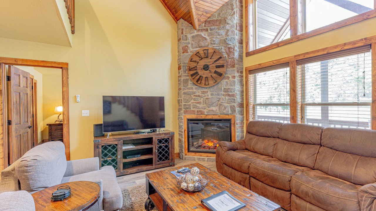 Photo of Livingroom in Reeds Spring