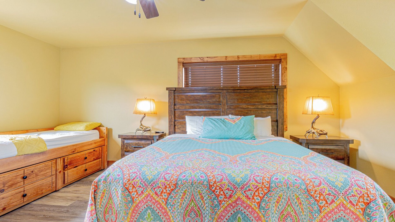 Photo of Bedroom in Reeds Spring
