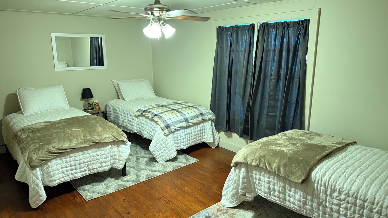 Photo of Bedroom in Enid
