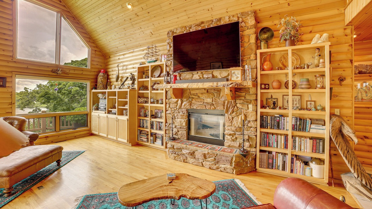 Photo of Livingroom in Shell Knob