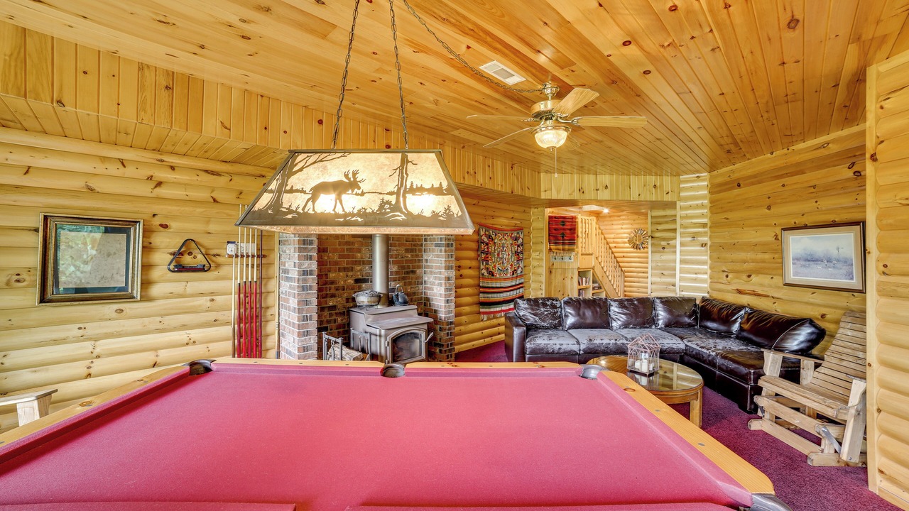 Photo of Bedroom in Shell Knob