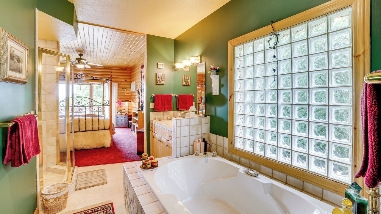 Photo of Bathroom in Shell Knob