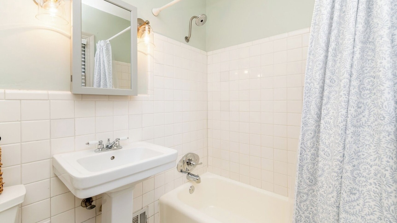 Photo of Bathroom in Shelbyville