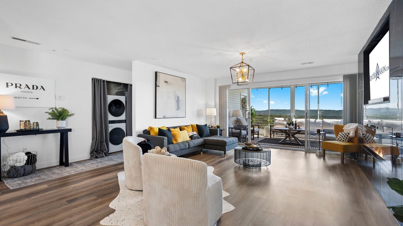 Photo of Livingroom in Kimberling City