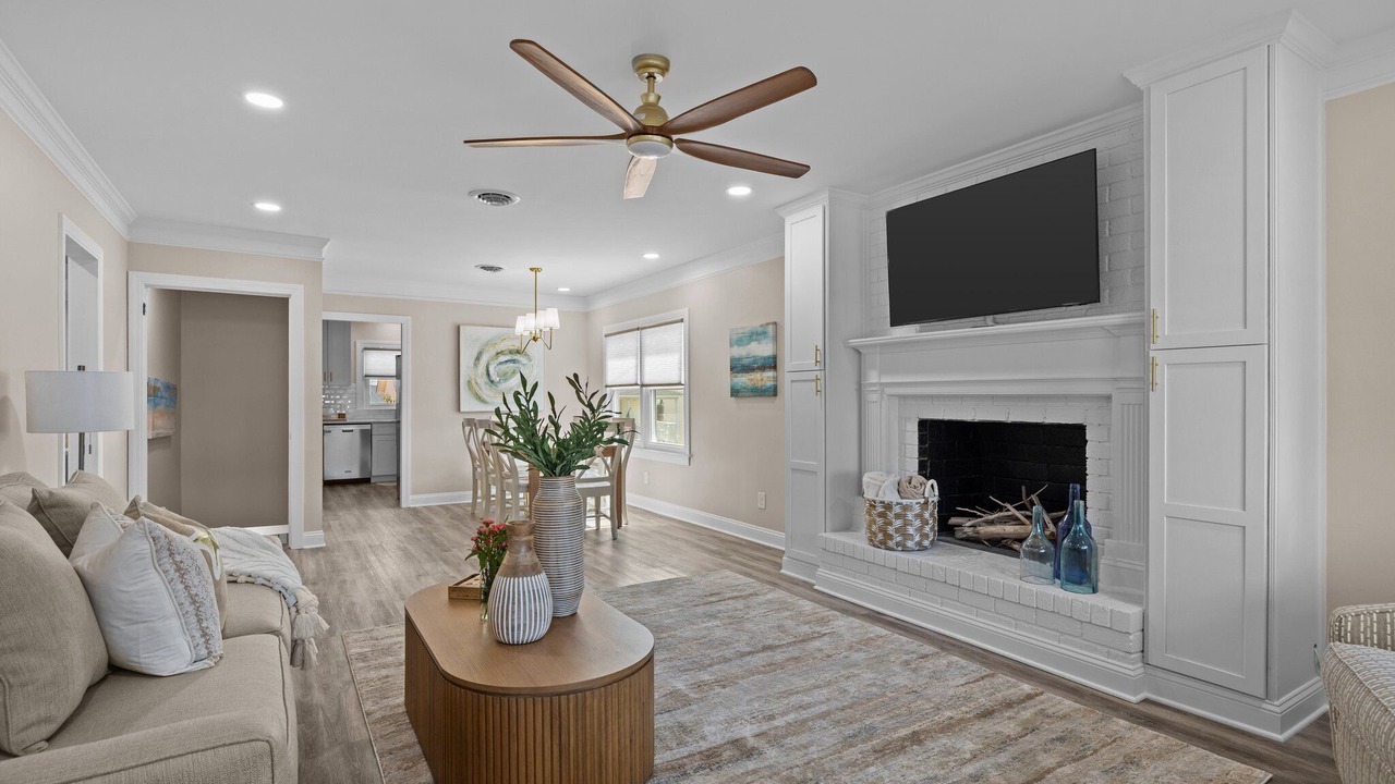 Photo of Livingroom in Atlantic Beach
