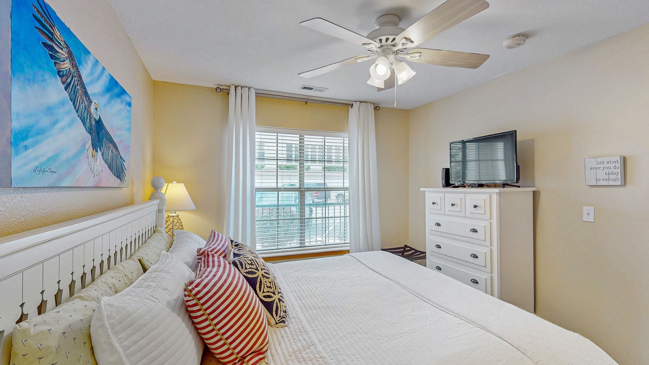Photo of Bedroom in Hollister