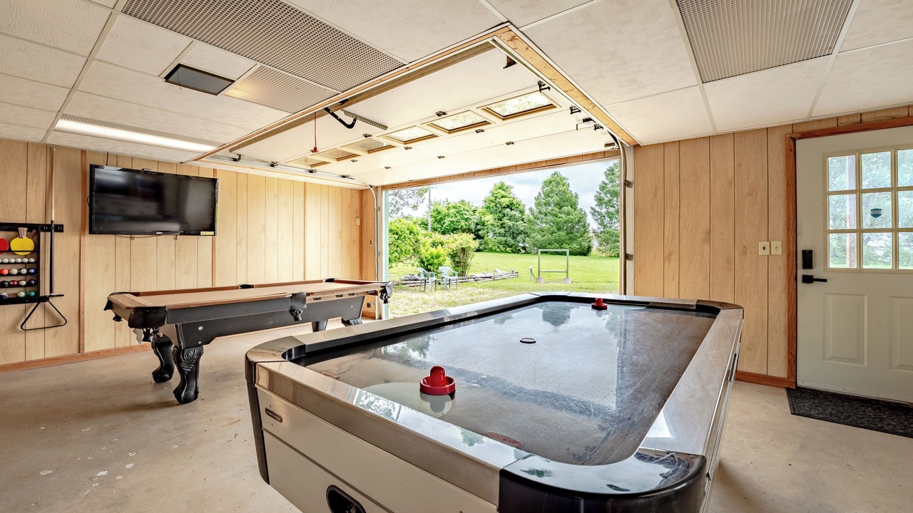 Photo of Bedroom in Shell Knob