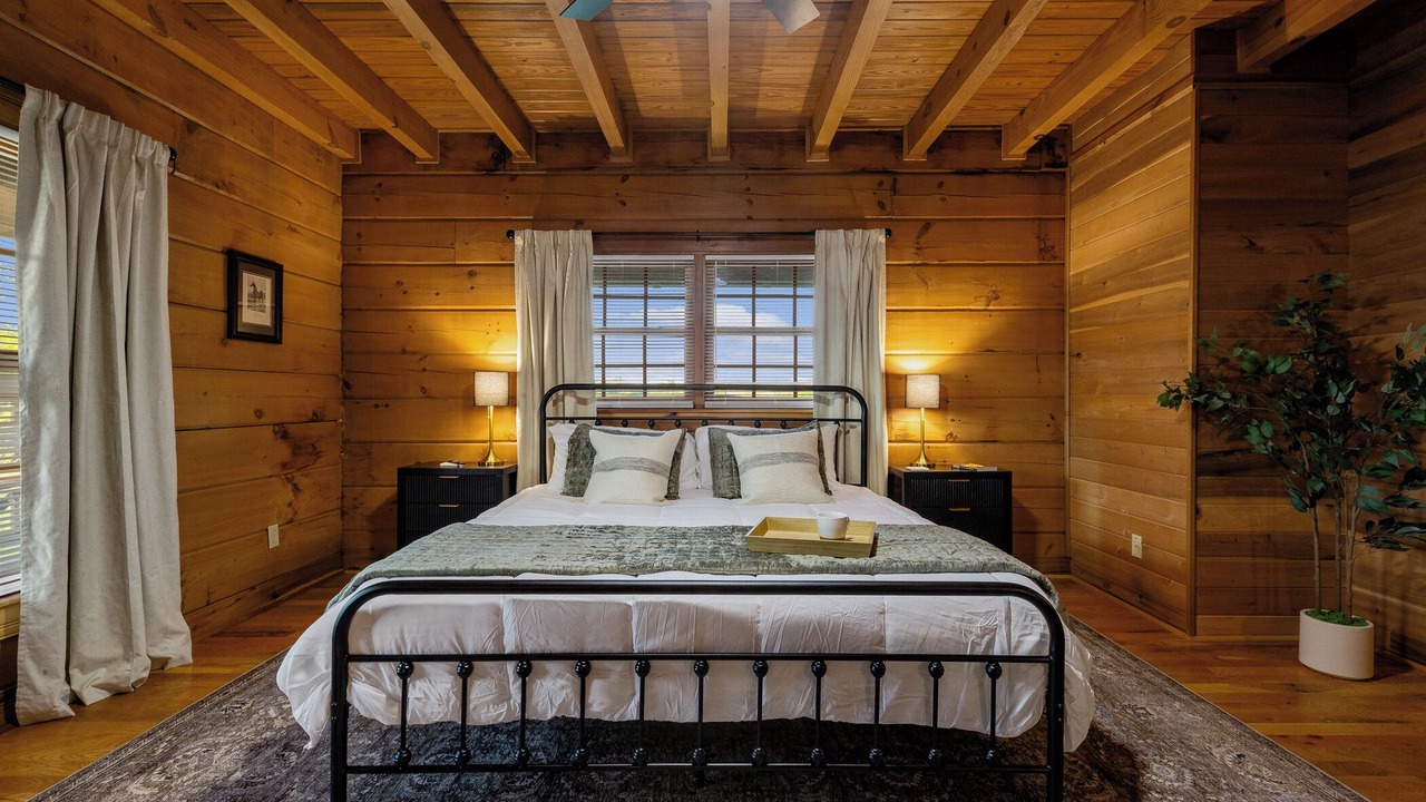 Photo of Bedroom in Coxs Creek