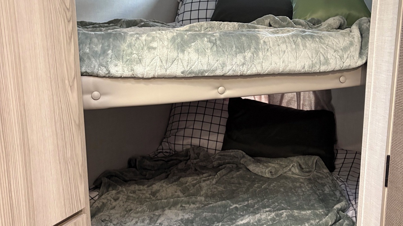 Photo of Bedroom in Lobelville