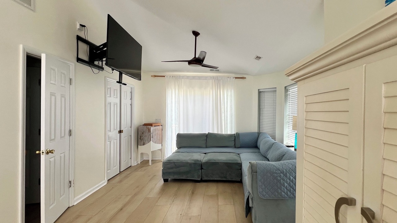 Photo of Livingroom in North Topsail Beach