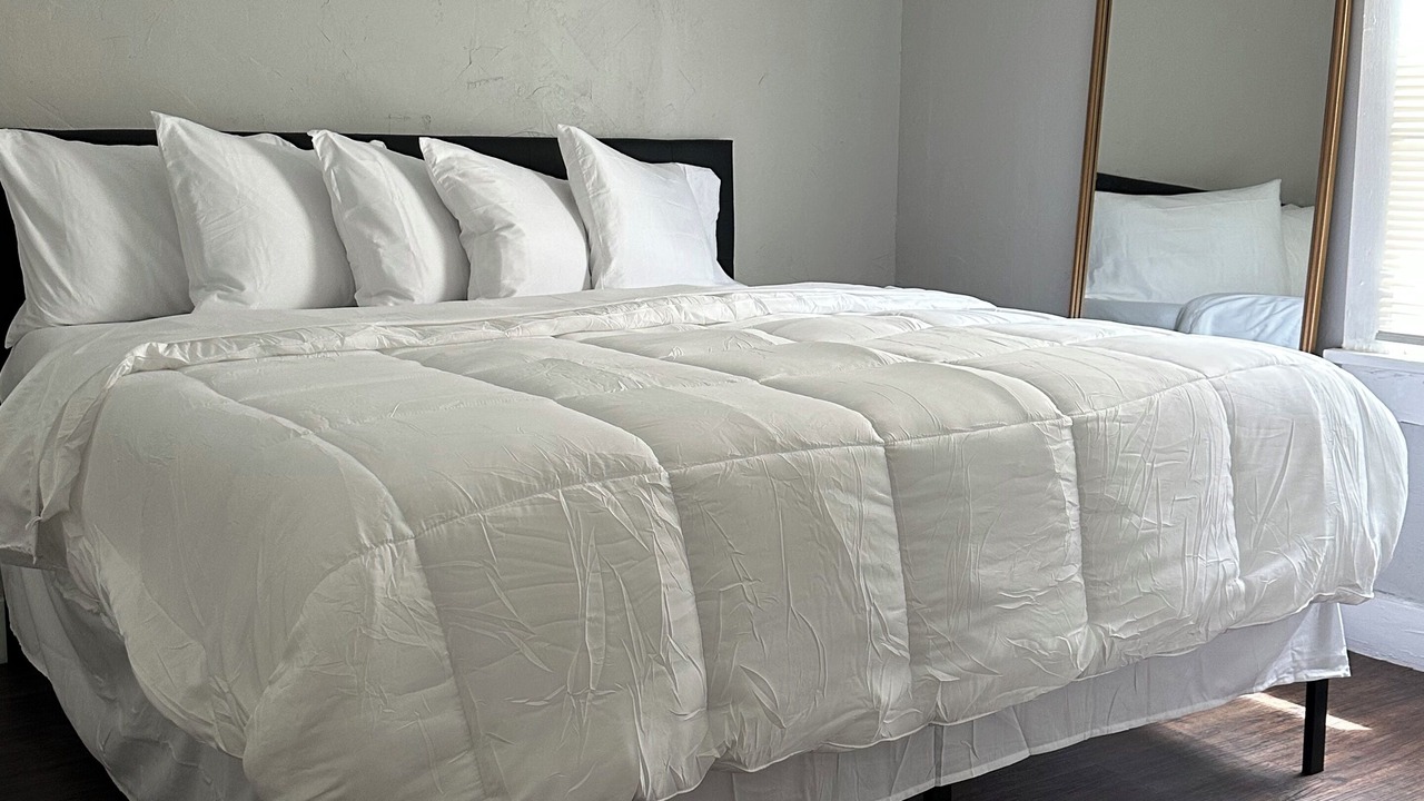 Photo of Bedroom in Clinton