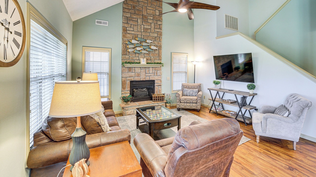 Photo of Bedroom in Branson West