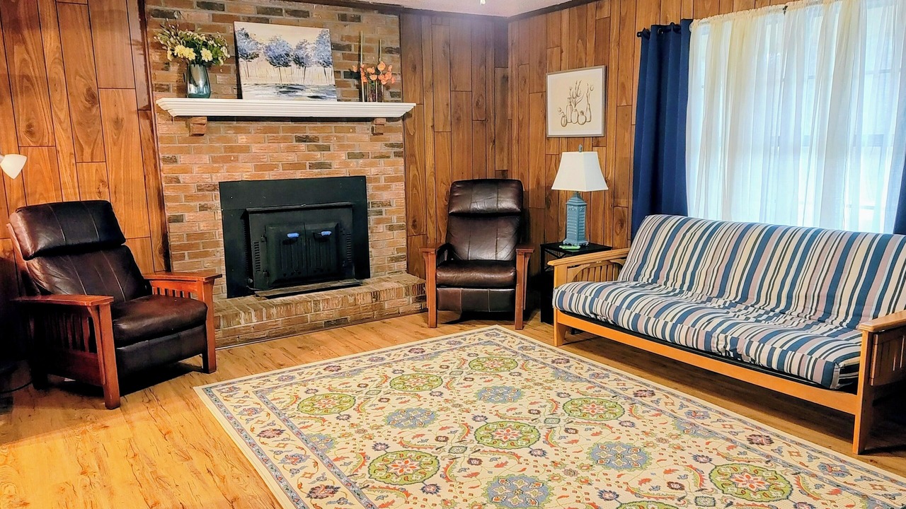 Photo of Livingroom in Corinth