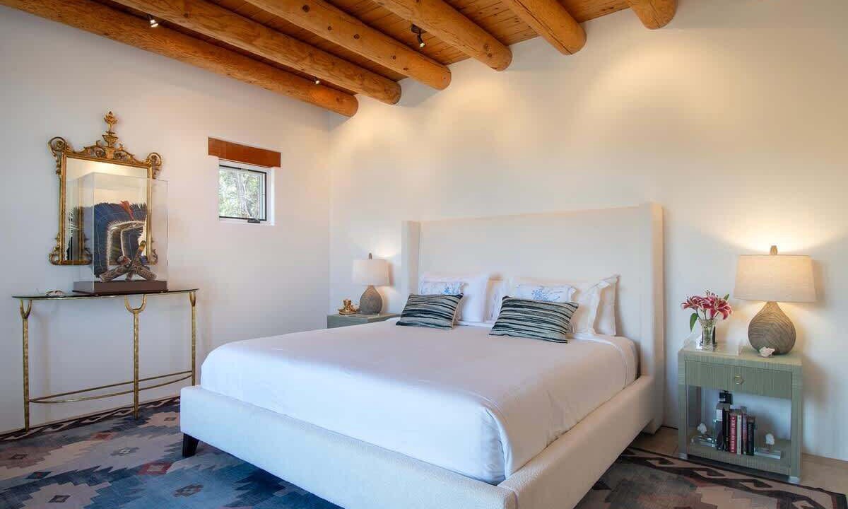 Photo of Bedroom in Tesuque