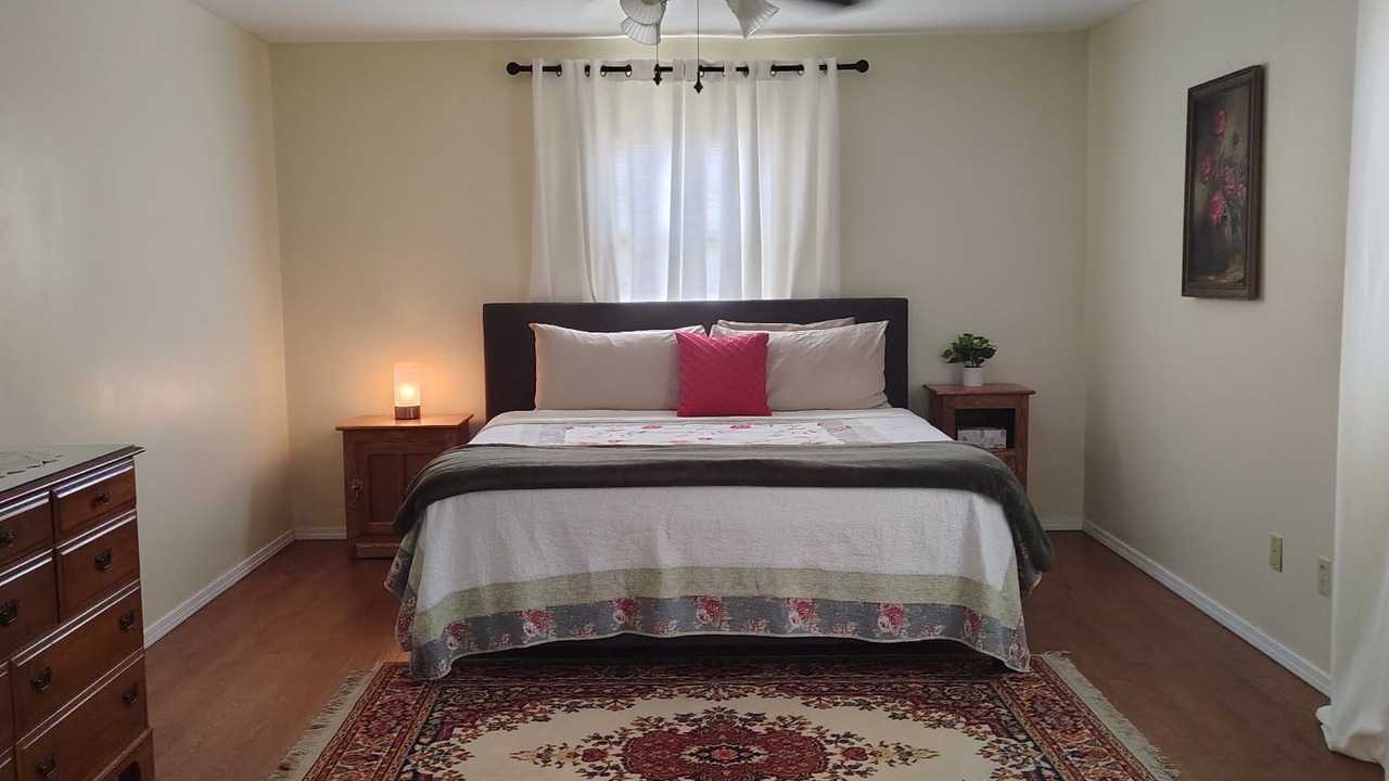 Photo of Bedroom in Pryor
